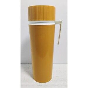 VINTAGE KING SEELEY THERMOS CO QUART SIZE MODEL 7402 HARVEST GOLD MADE IN USA